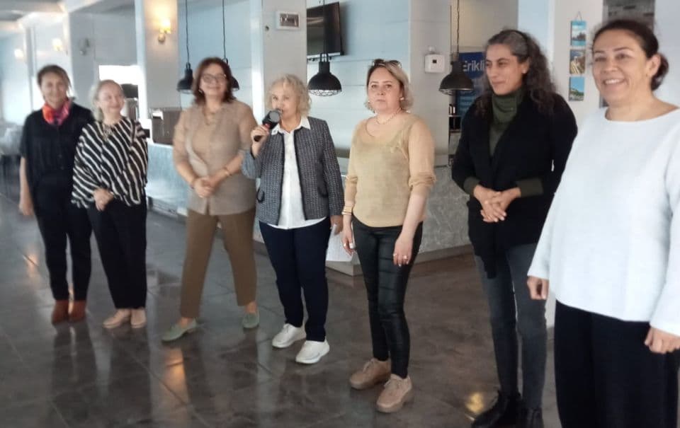 Çanakkale’nin Güçlü Kadınları Derneği Dayanışma Kahvaltısında Toplantı Düzenledi