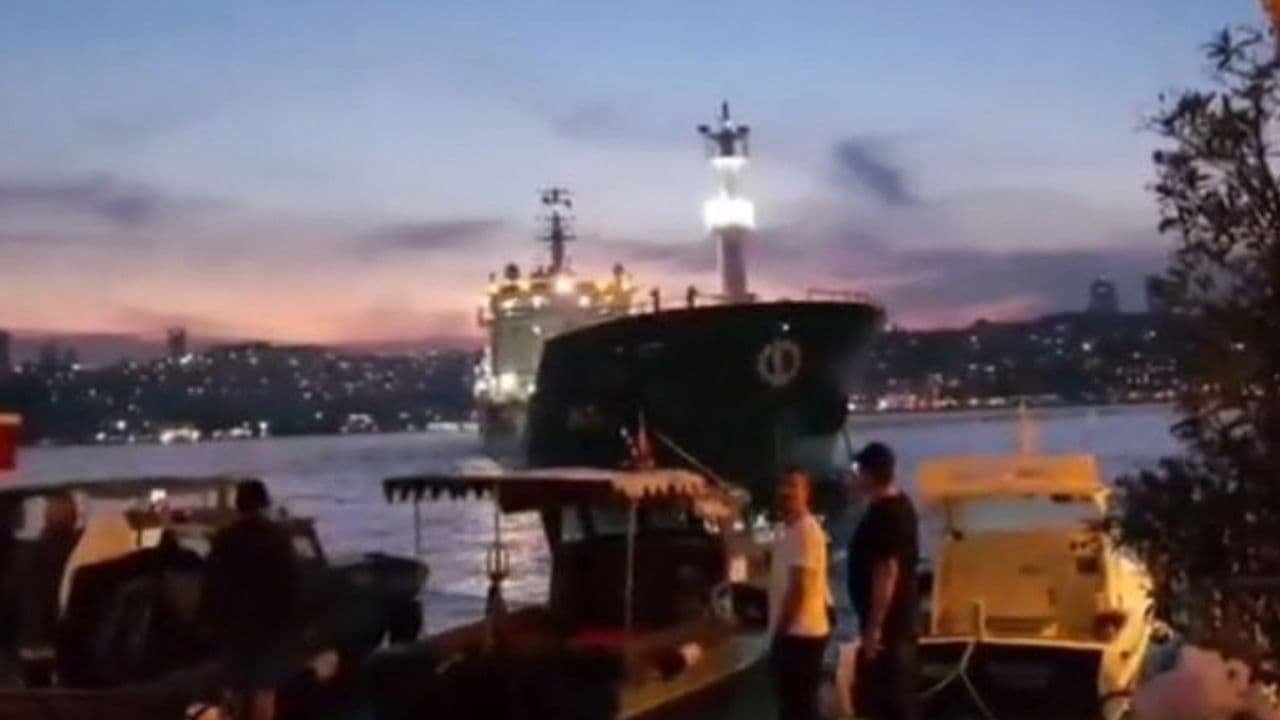 İstanbul Boğazı'nda Tanker Tehlikesi Çanakkale'ye Uyarı Niteliğinde (Video)