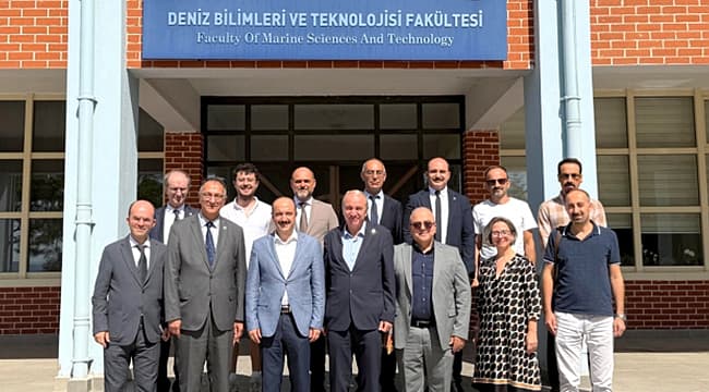 ÇANAKKALE'DE MAVİ EKONOMİ VE YEŞİL ENERJİ İÇİN İŞ BİRLİĞİ TOPLANTISI Çanakkale Onsekiz Mart Üniversitesi (ÇOMÜ) Deniz Bilimleri ve Teknolojisi Fakültesi ev sahipliğinde, denizcilik, mavi ekonomi ve yeşil enerji alanlarında iş birliklerinin