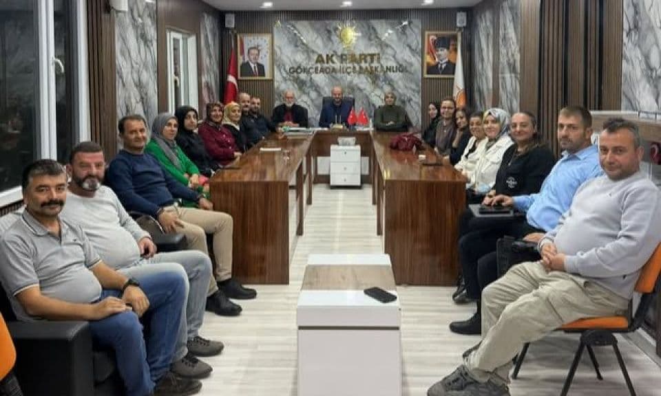 AK Parti Gökçeada Teşkilatı Haftalık Yönetim Kurulu Toplantısında TOKİ Projeleri ve Saha Çalışmalarını Değerlendirdi