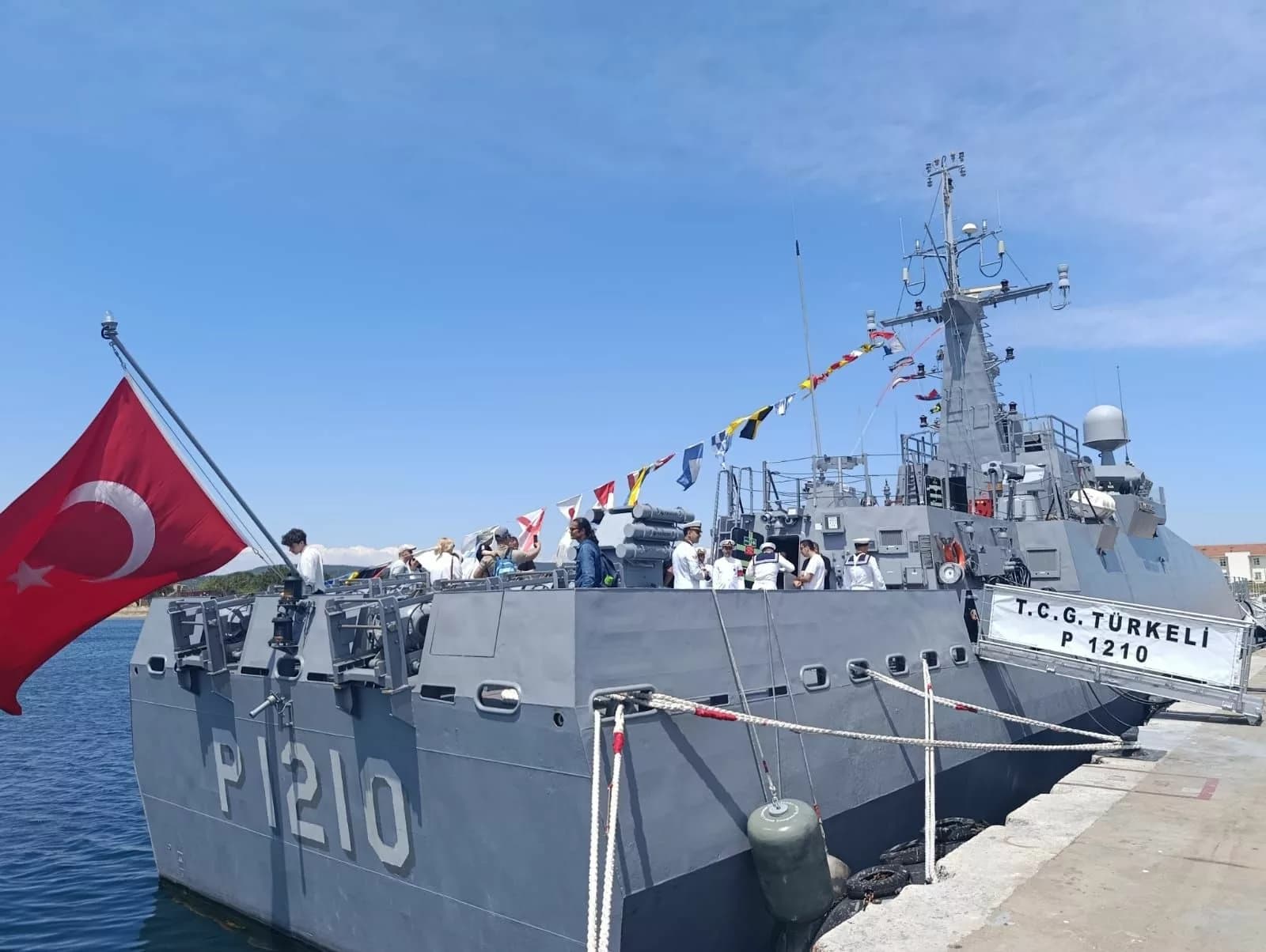Çanakkale'de Gemiler Ziyarete Açıldı