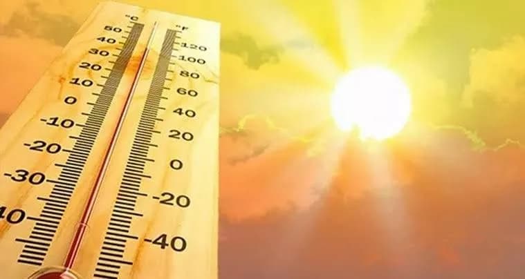 Çanakkale'de Sıcak Hava Devam Ediyor