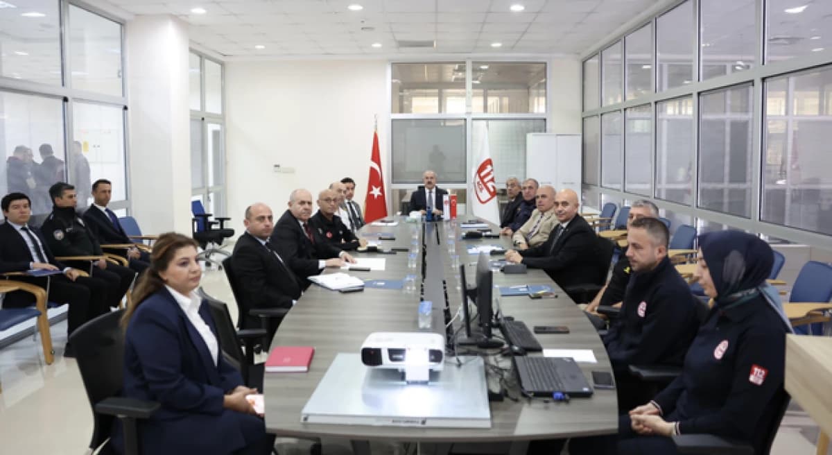 Çanakkale'de 112 Acil Çağrı Hizmetleri Koordinasyon Toplantısı Gerçekleştirildi