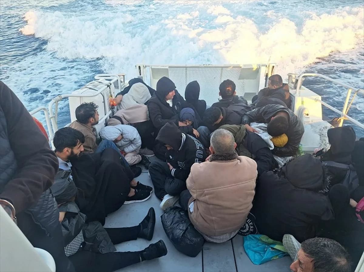 Ayvacık'ta Düzensiz Göçmen Operasyonu