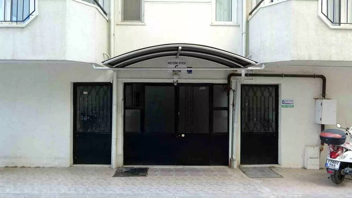 Çanakkale'de Şok Edici Cinayet: Sevgiliyi Öldürüp 2 Gün Cesediyle Yaşadı