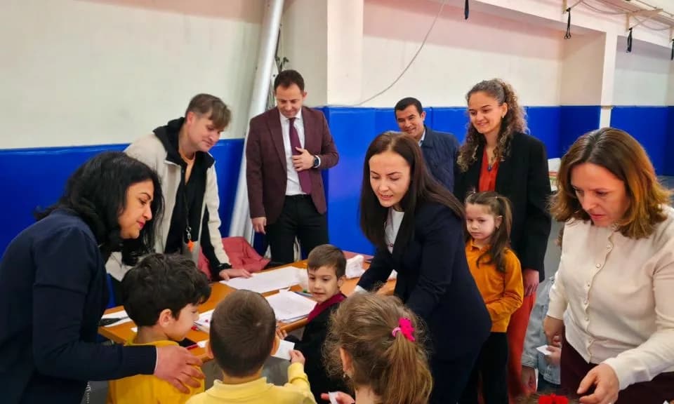 Gelibolu'da Miniklerden Zeka Dolu 23 Nisan Yarışması