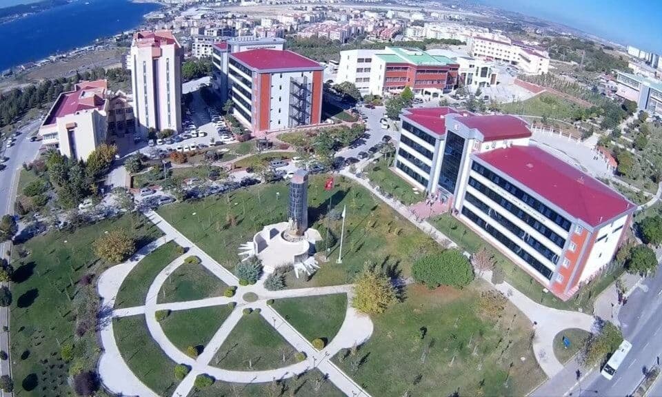Çanakkale'den Bilime Işık Tutan Başarı: ÇOMÜ'nün 14 Akademisyeni Dünya Elitleri Arasında!