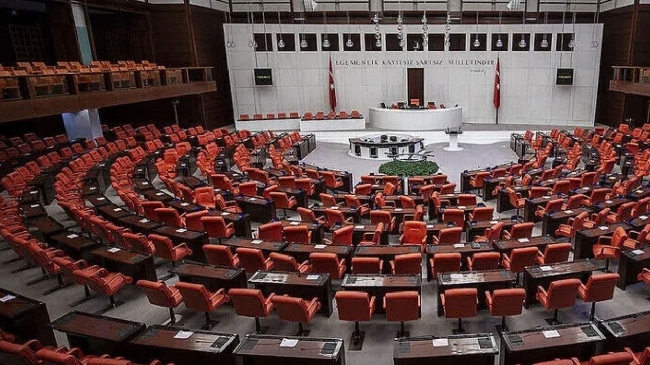 Tasfiyesine karar verilen bazı yatırım fonlarına dair düzenlemeleri içeren kanun teklifi TBMM'de