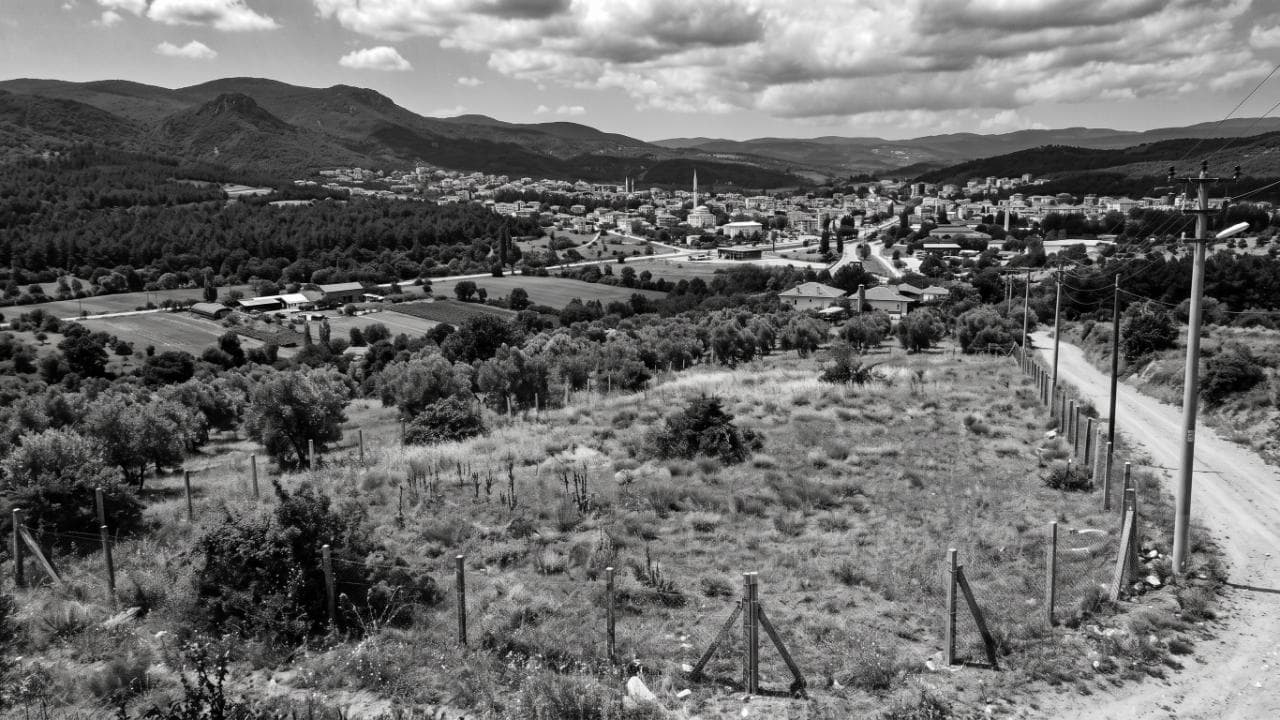 YENİCE İCRA DAİRESİ MÜDÜRLÜĞÜ (ÇANAKKALE) – 1330 Numaralı Parselin Satışı