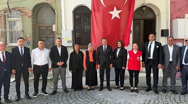 ''ŞEHİTLER DİYARI ÇANAKKALE'DE ŞEHİT YAKINLARIMIZ VE GAZİLERİMİZE REVA GÖRÜLEN TABLO BİZLERİ DERİNDEN ÜZMÜŞTÜR''