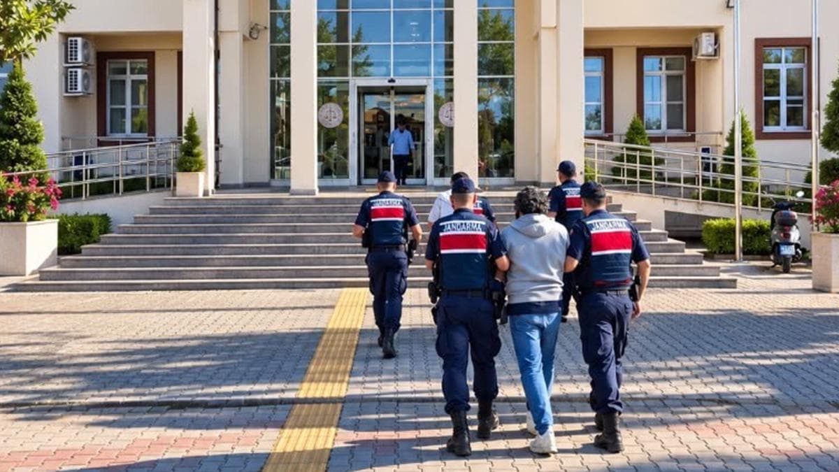 Vatandaşı ''polisiz'' yalanıyla dolandırdılar: Çanakkale'de milyonluk vurgun darbe