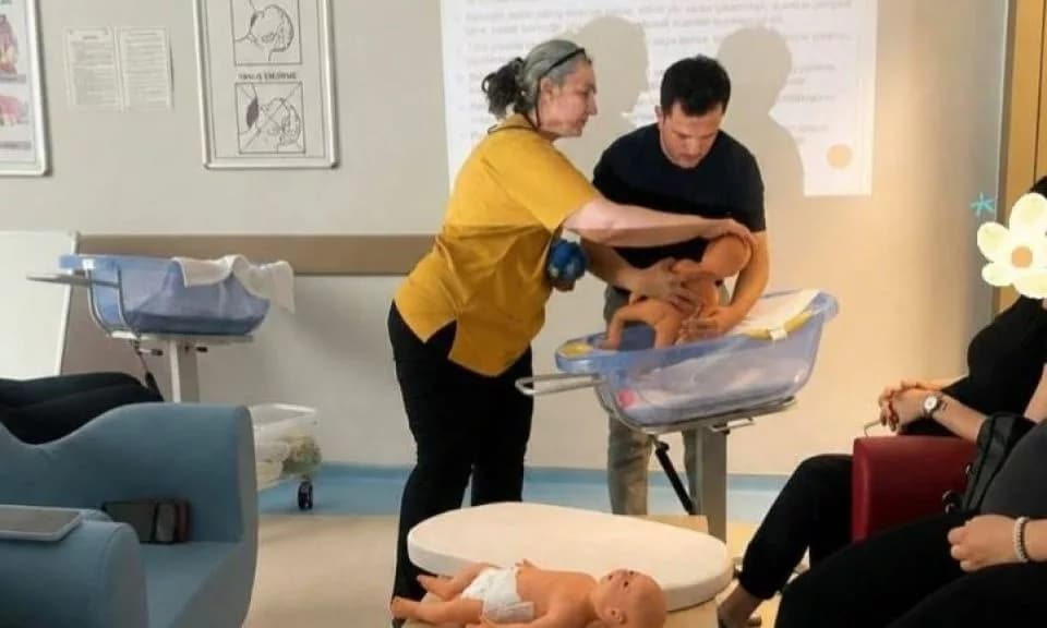 Gebelikten Emzirmeye Uzanan Eğitim Seferberliği