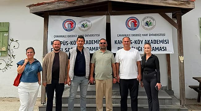 YENİ PARTİ ÇANAKKALE TEŞKİLATI ÇIPLAK KÖY'DEYDİ YENİ Parti Çanakkale Merkez İlçe Başkanlığı, Çanakkale Onsekiz Mart Üniversitesi’nin Kampüs-Köy Akademisi etkinliği çerçevesinde Çıplak Köyü’nde gerçekleştirilen organizasyona yer aldı. ÇOMÜ’DEN EĞİTİM