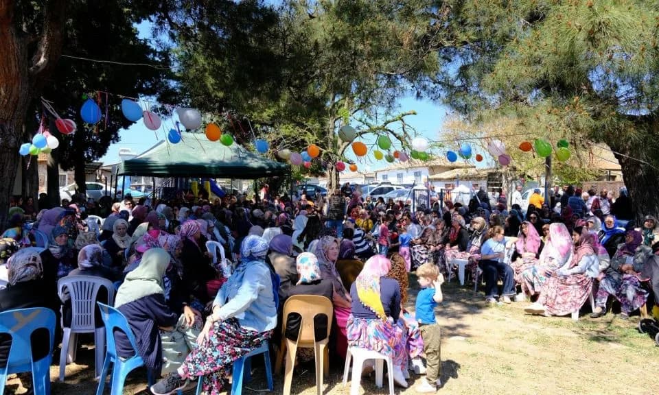 Eceabat Kumköy'de Geleneksel Köy Hayrı Düzenlendi