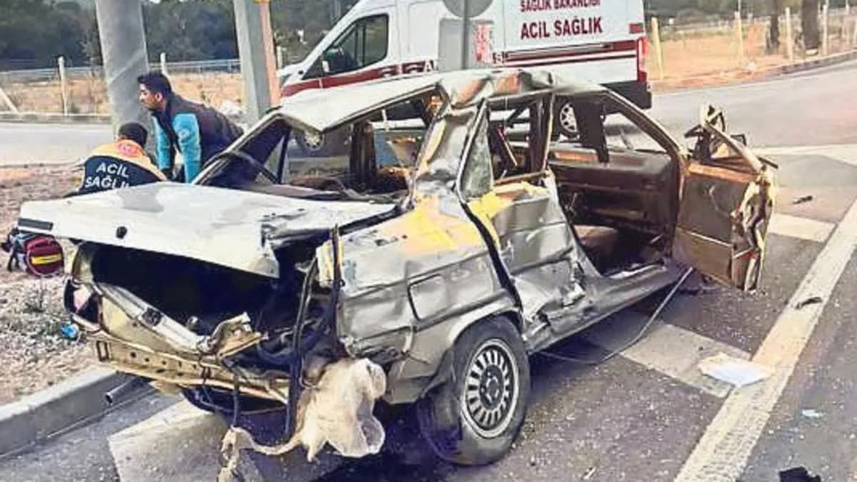 Çanakkale Ayvacık’ta Feci Trafik Kazası: 2 Kişi Hayatını Kaybetti