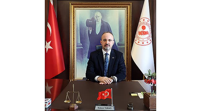 "EMEĞİN VE ALIN TERİNİN YANINDAYIZ"