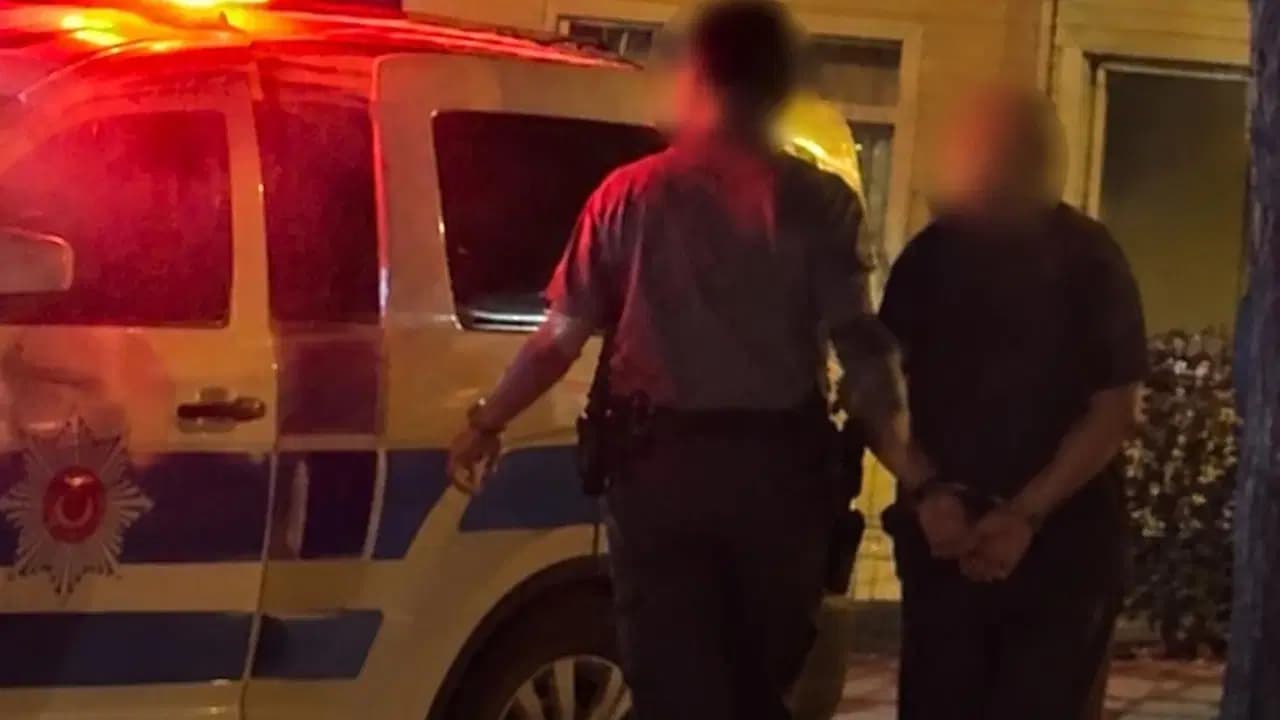 Çanakkale'de İş İnsanının Otelde 15 Yıllık Çocuklarla Yakalandığı Skandal