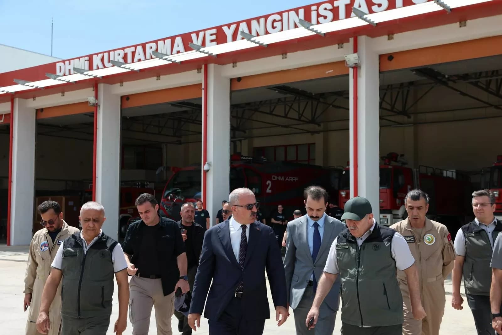 Çanakkale Valisi Toraman, Havalimanındaki Çalışmaları İnceledi