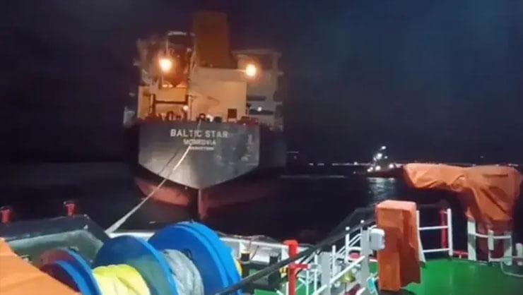Çanakkale Boğazı'nda Arıza Yapan Baltic Star Tankeri Güvenli Bölgeye Çekildi