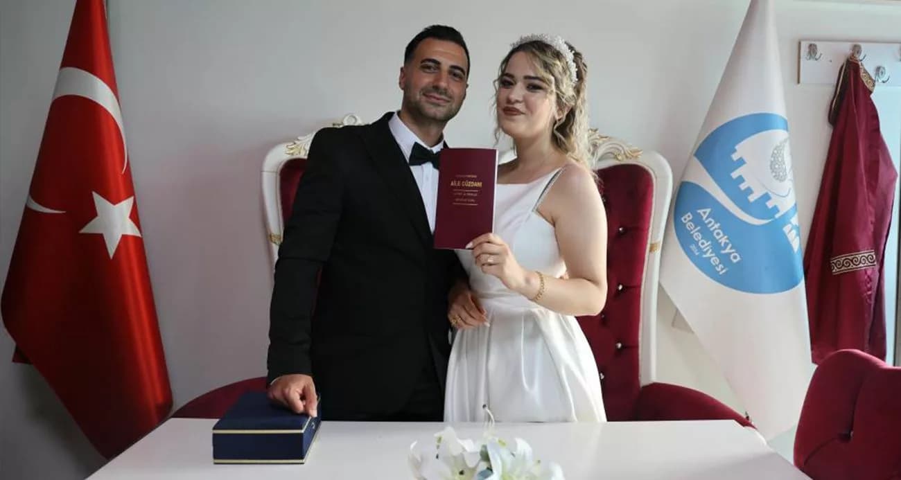Depremzede Çiftler Evlilik Kredisi ile Yuvalarını Kuruyor