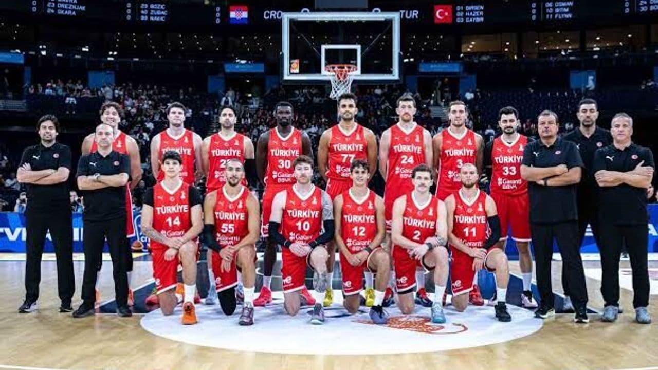 Türkiye, FIBA dünya sıralamasında iki basamak arttı