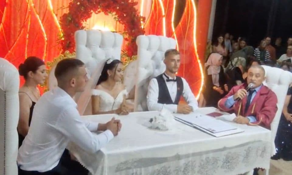 Gelibolu'da Nikah Memuru Kızının Nikahını Kıydı: Çanakkale'de Özel An