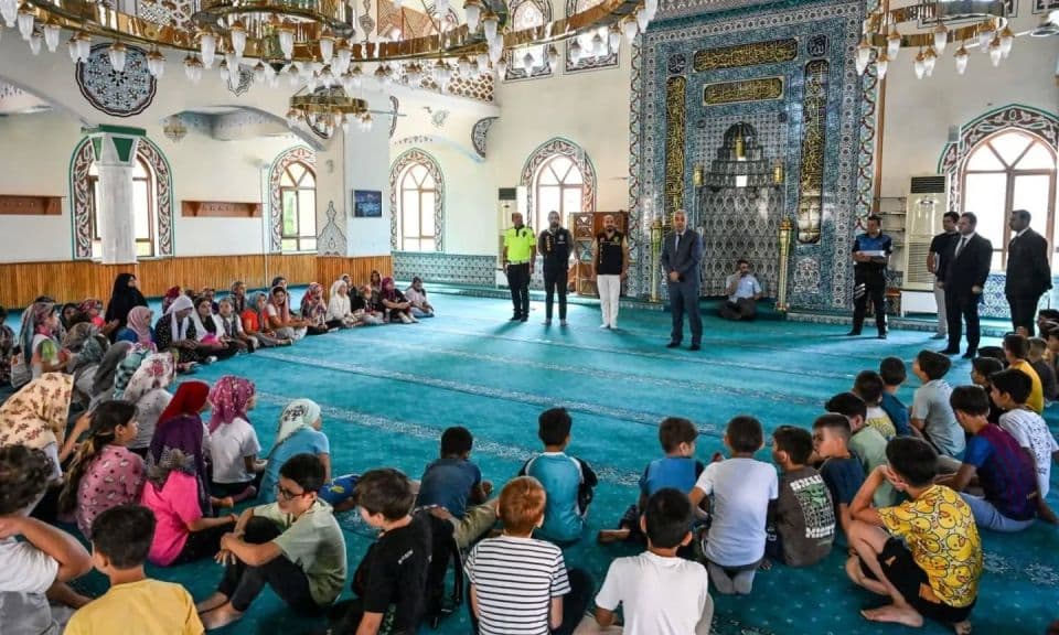 Çanakkale’de Çocuklara Güvenlik ve Farkındalık Eğitimleri Gerçekleştirildi