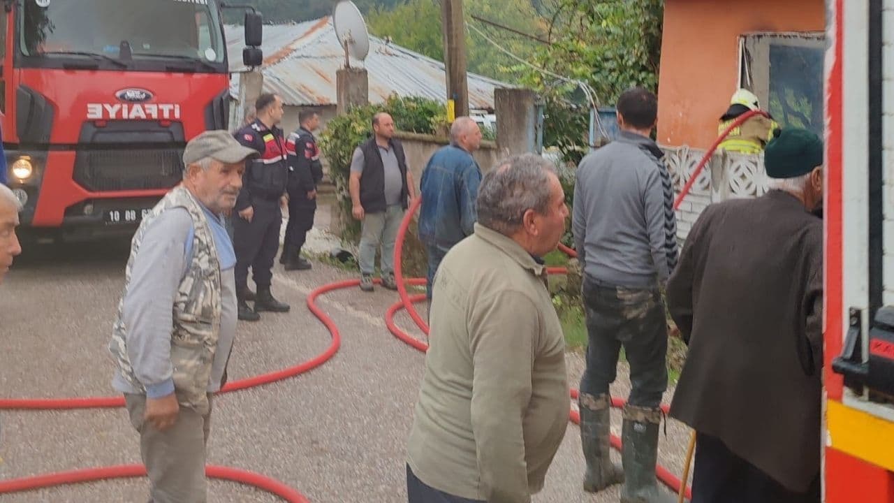 Yangın çıkan evde 1 kişi öldü