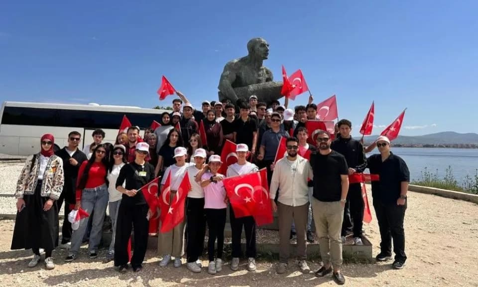 Esenyurtlu Gençler Çanakkale Ruhunu Yaşadı