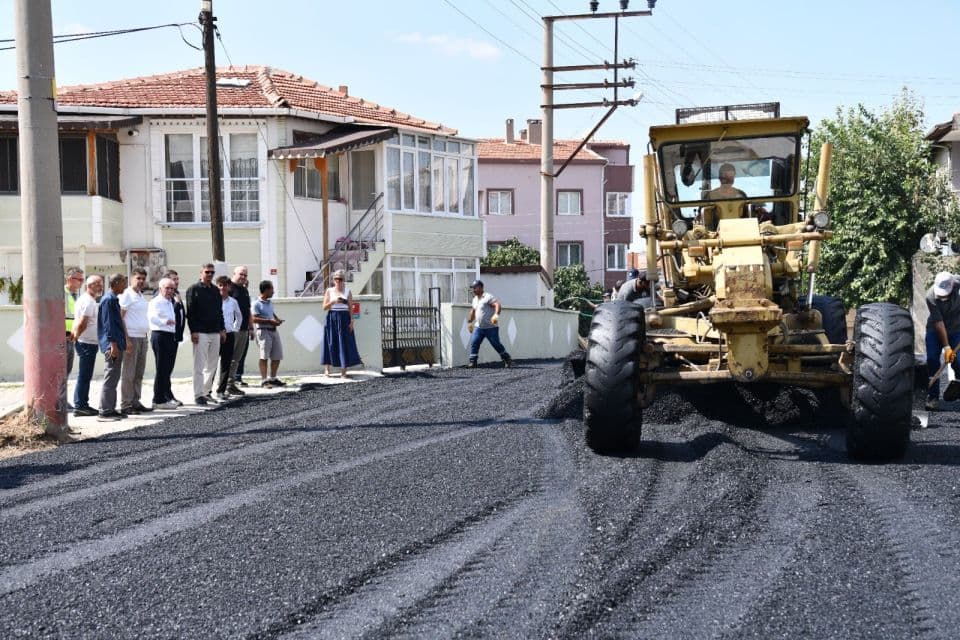 Keşan’da Asfaltlama Çalışmaları Hız Kesmeden Devam Ediyor