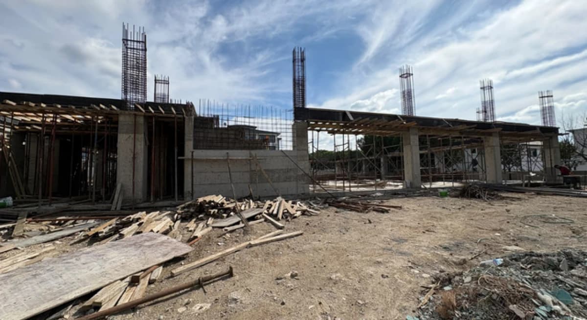 Biga’da Modern Kapalı Spor Salonu İnşaatı Hız Kesmeden Sürüyor