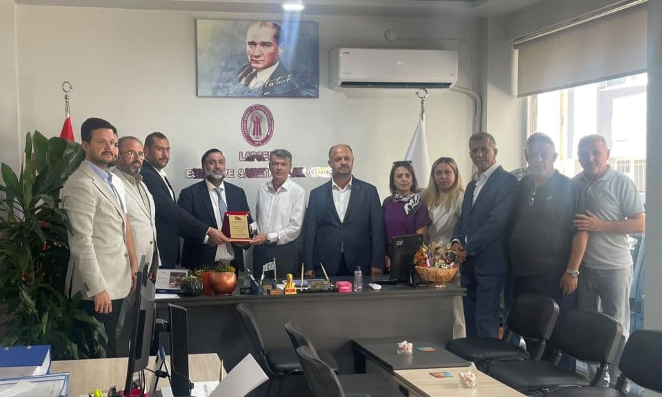 AK Parti Heyeti Lapseki Esnaf ve Sanatkârlar Odası’nı Ziyaret Etti