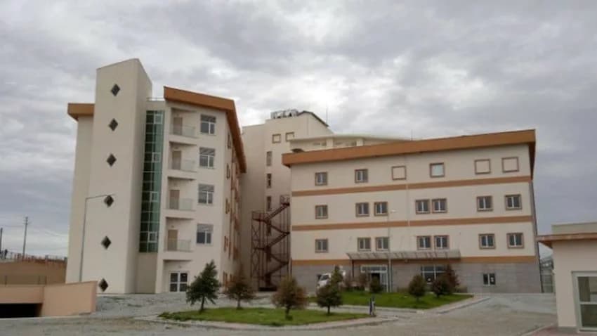 Ezine Devlet Hastanesinde Kan Donduran Olay
