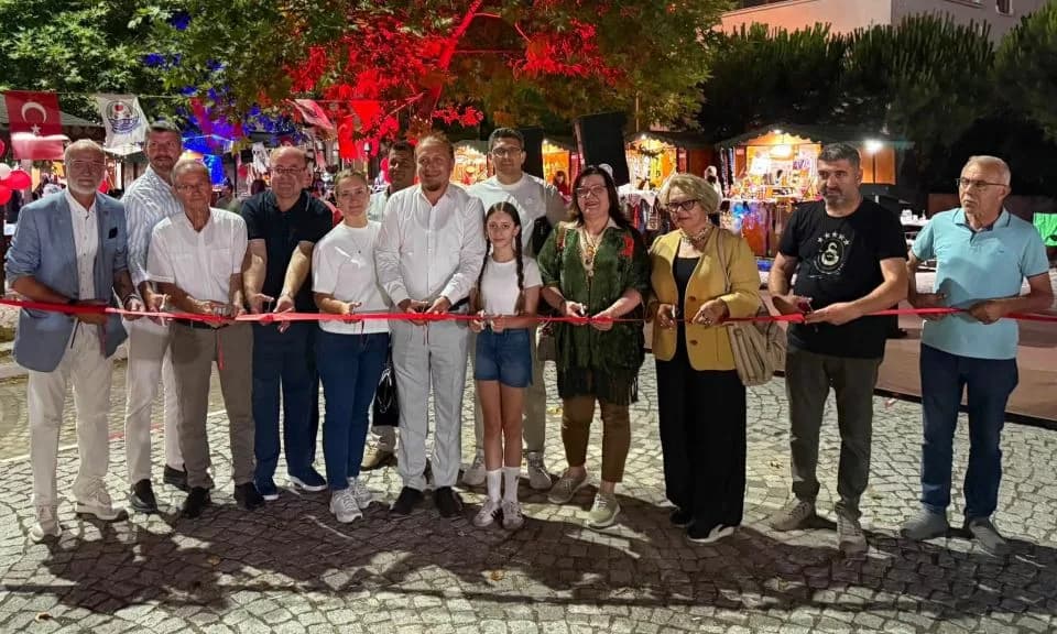 Lapseki Belediyesi Sanat Sokağını Hizmete Açtı