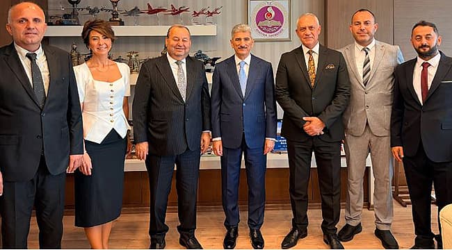 Biga Ticaret ve Sanayi Odası Heyeti Çanakkale’de Anayasa Mahkemesi Üyesi Muhterem İnce’yi Ziyaret Etti