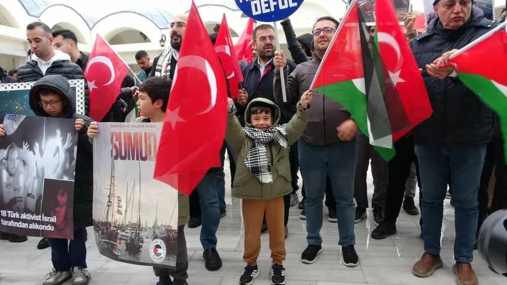 Çanakkale'de Sumud Filosu'na Destek