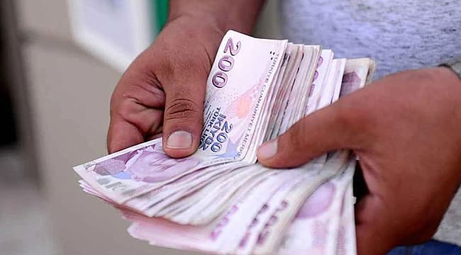 PETROL 100 DOLARI AŞTI: MOTORİNE ZAM GELİYOR