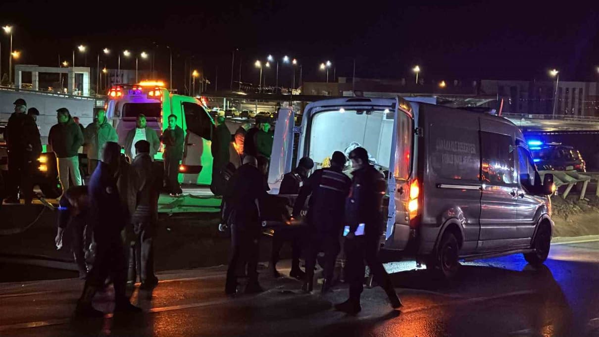 Çanakkale'de Yürekleri Dağlayan Kaza: Lapseki Yolunda İki Genç Yaşamını Yitirdi
