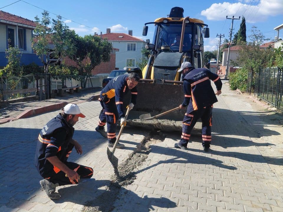 Lapseki'de Kapsamlı Dönüşüm: Yollar ve Altyapı Baştan Sona Yenileniyor