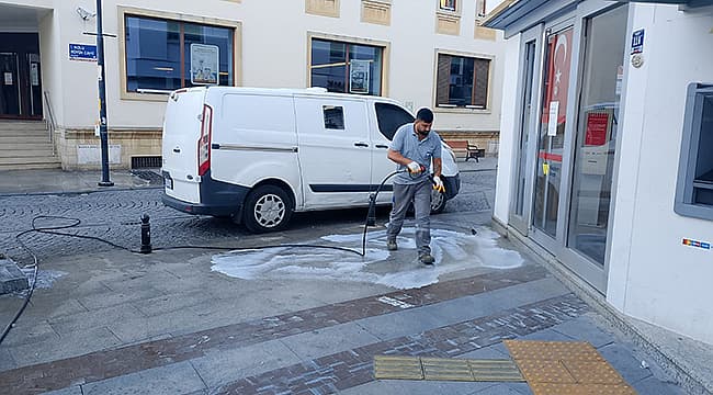 TEMİZLİK ÇALIŞMALARI ARALIKSIZ DEVAM EDİYOR