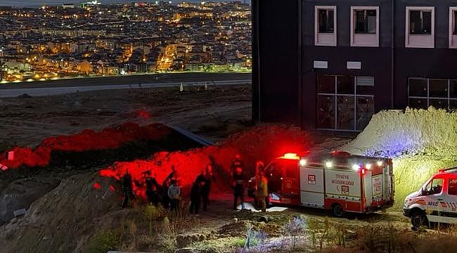 Çanakkale'de Yurt İnşaatında Toprak Kayması: İşçi Kurtarıldı
