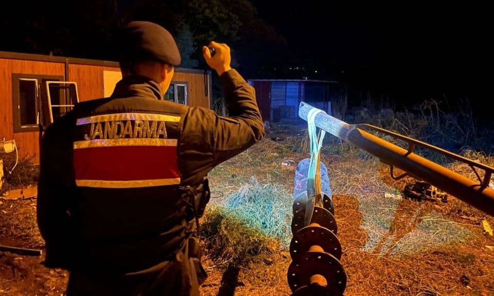 Çanakkale’de Jandarma Huzur Operasyonlarıyla 97 Aranan Yakalandı
