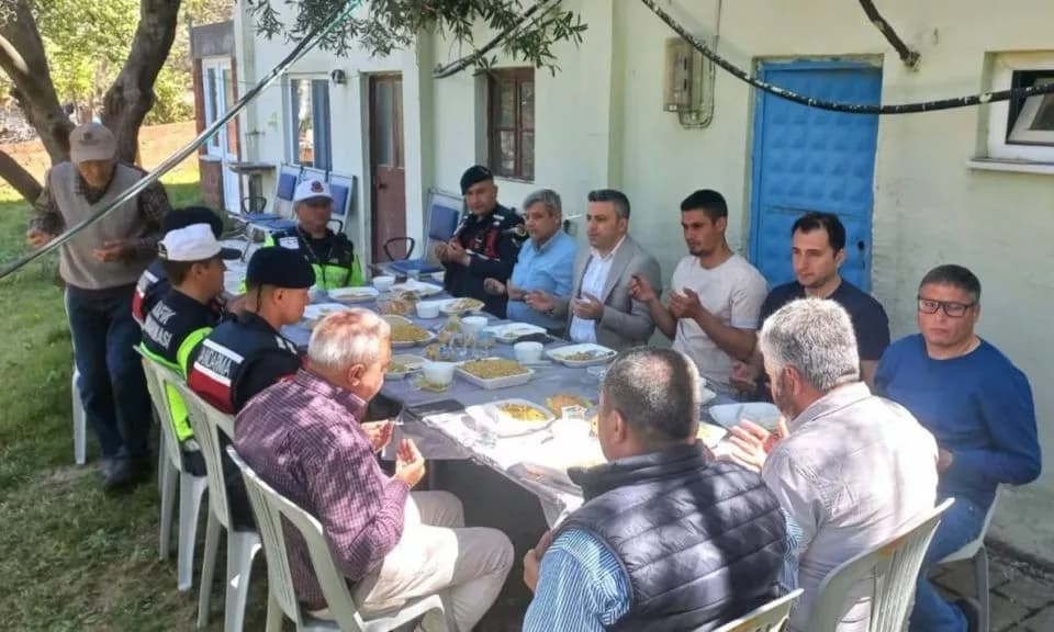 Bayramiç'te Hayır Cemiyeti Düzenlendi