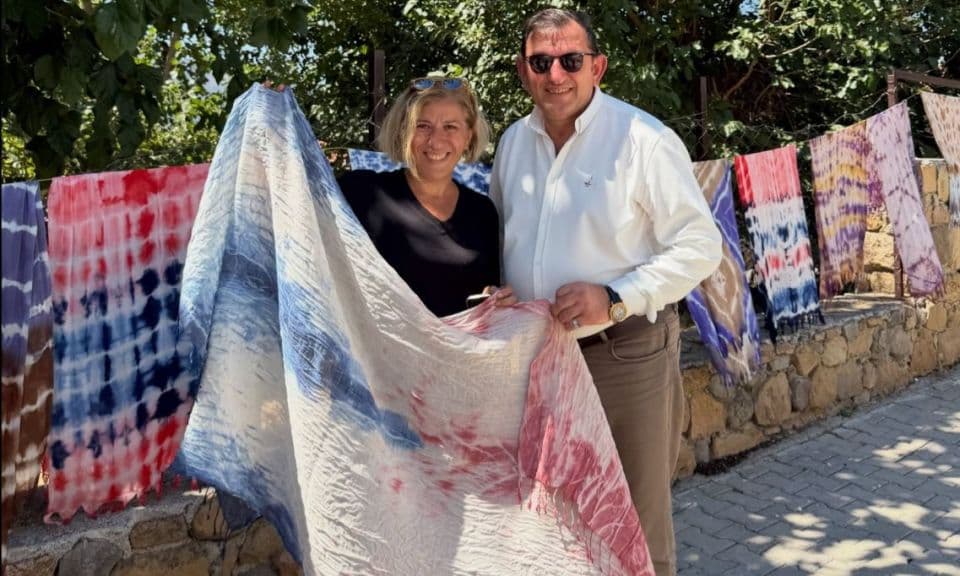Çanakkale’ye Yakın Gökçeada’da Geleneksel Tokat Yazmacılığı Kursu ve Belediye Başkanı Atalay’ın Değerlendirmesi