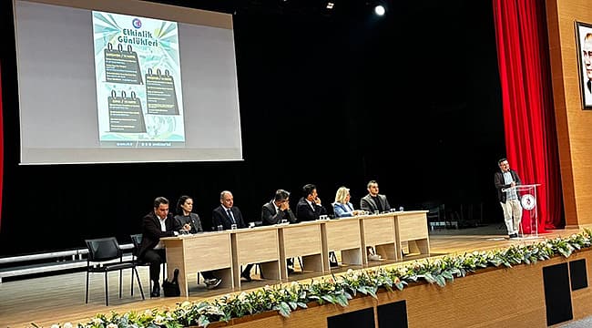 ÇOMÜ'DE 2026 TANITIM VE TERCİH DÖNEMİ İSTİŞARE TOPLANTISI GERÇEKLEŞTİRİLDİ