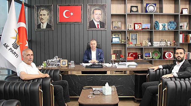 Eceabat Belediye Başkanı Zileli, AK Parti İl Başkanı Kuzu Kaan'ı Karşıladı