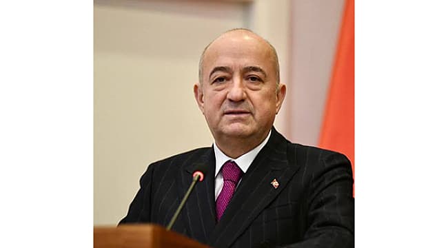 AYHAN GİDER: "TÜRKİYE'NİN ERDOĞAN'A İHTİYACI BİR SİYASİ TERCİHTEN ÇOK DAHA FAZLASIDIR"