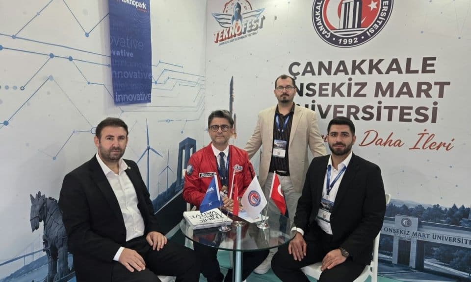 ÇOMÜ ve Çanakkale Teknopark TEKNOFEST Stantlarında Bilim ve Teknoloji Tanıtımı