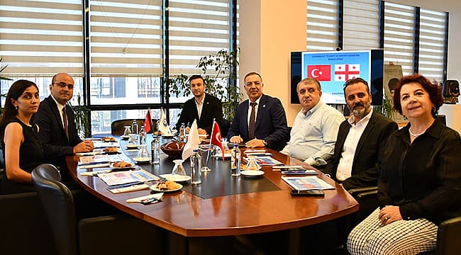 Gürcistan Başkonsolosu ÇTSO’yu Ziyaret Etti – Çanakkale İş Dünyasıyla İş Birliği Görüşmeleri