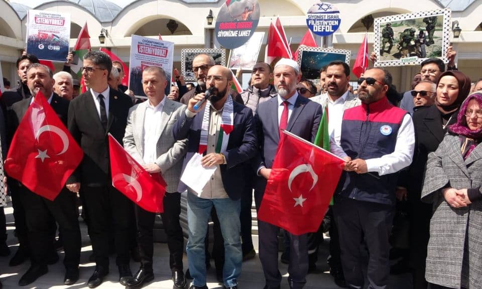 Çanakkale'de İsrail'in Filistinli Esirleri Hedef Alan 'İdam Yasası' Protesto Edildi